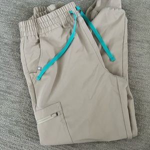 FIGS Zamora High-Waisted Scrub Pants (Boulder)